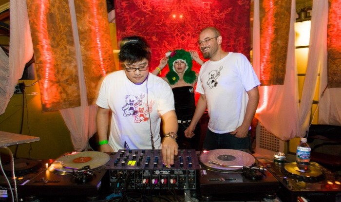 101_Resonate 5 2010-04-24