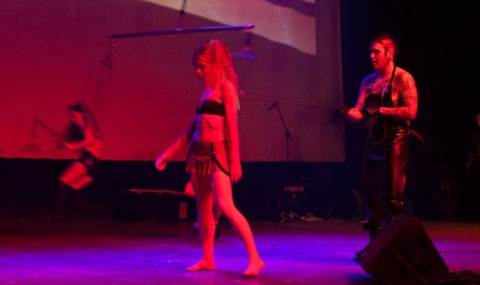 111_Resonate 5 2010-04-24