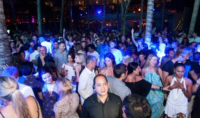 084_W Bali Opening 2011-07-02