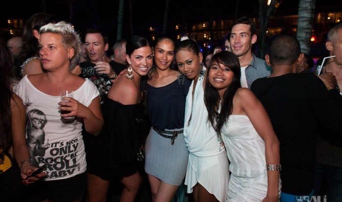 090_W Bali Opening 2011-07-02