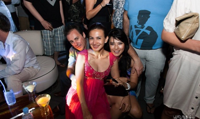 004_W Bali Opening 2011-07-03