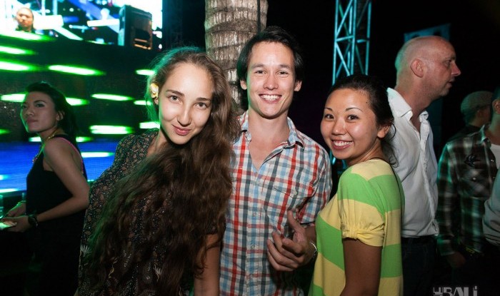 077_W Bali Opening 2011-07-03