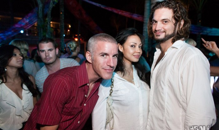 085_W Bali Opening 2011-07-03