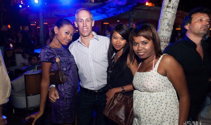 118_W Bali Opening 2011-07-03