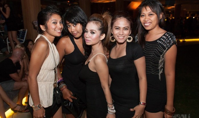 014_Stanton Warriors @PotatoHeadBali 2011-02-05