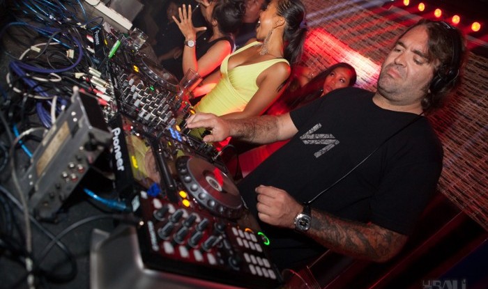 174_Pig & Dan @Jenja 2014-04-26