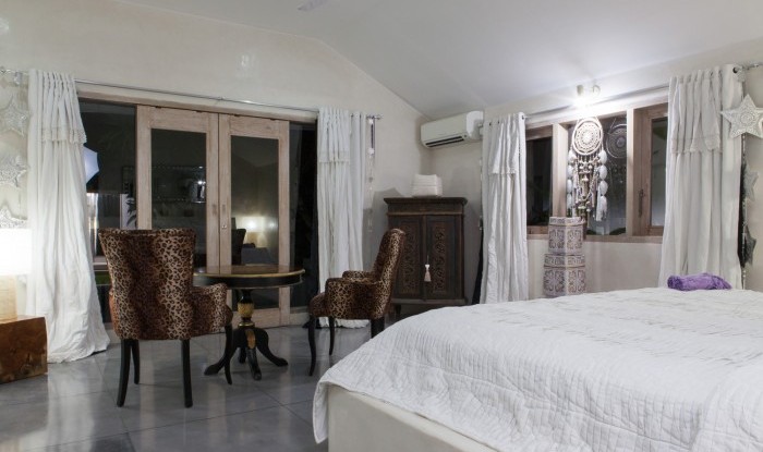 022_Villa Putih