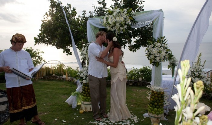 039_Brock and Maites Wedding 2011-04-22